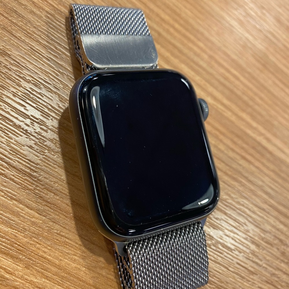Apple Watch series 4 44mm Aluminum